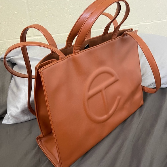 Telfar Medium Tan Bag - Picture 3 of 10